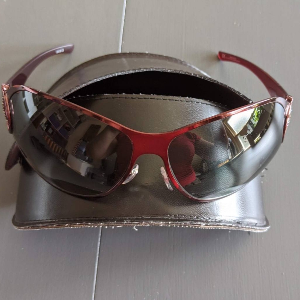 Gucci sunglasses